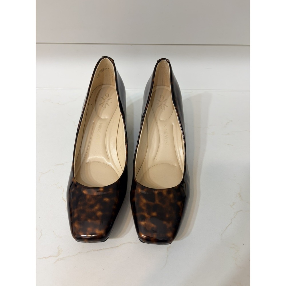 Nine West Women's Brown Tortoise Patent Leather Block Heel Vibe 9x93 Pumps. 8